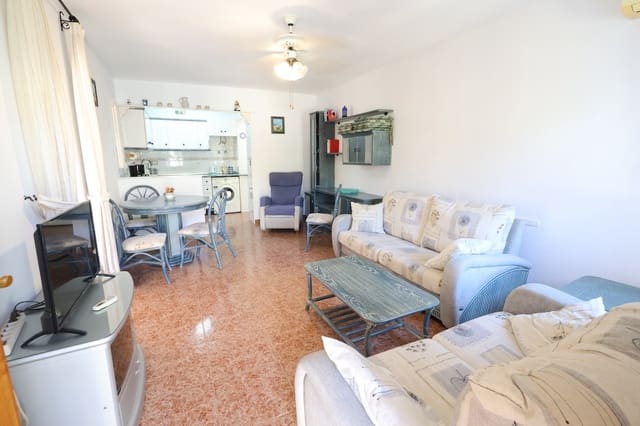 3 soveværelse Villa til salg i Punta Prima, Torrevieja med swimmingpool - € 295.000 (Ref: 9285536)