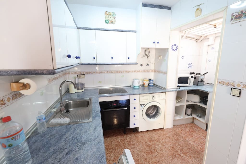 3 soveværelse Villa til salg i Punta Prima med swimmingpool - € 295.000 (Ref: 9285536)