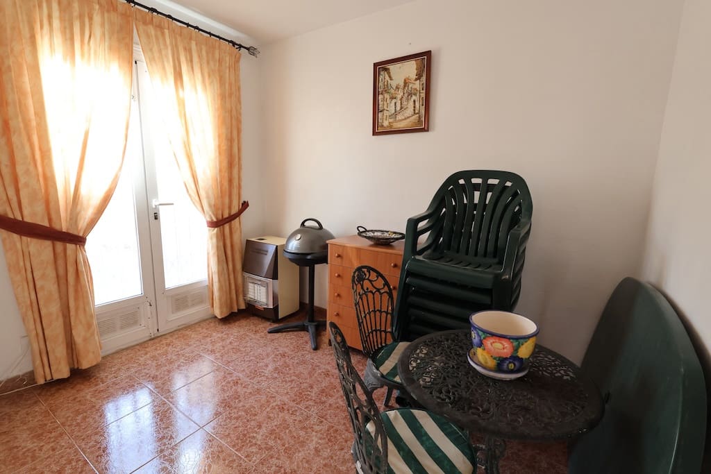 3 soveværelse Villa til salg i Punta Prima med swimmingpool - € 295.000 (Ref: 9285536)