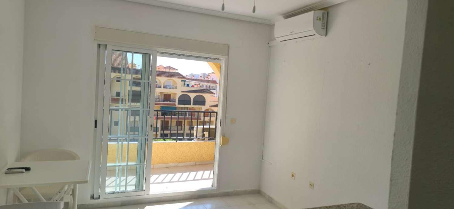 Penthouse na sprzedaż w La Mata z basenem - 92 969 € (Ref: 9310587)