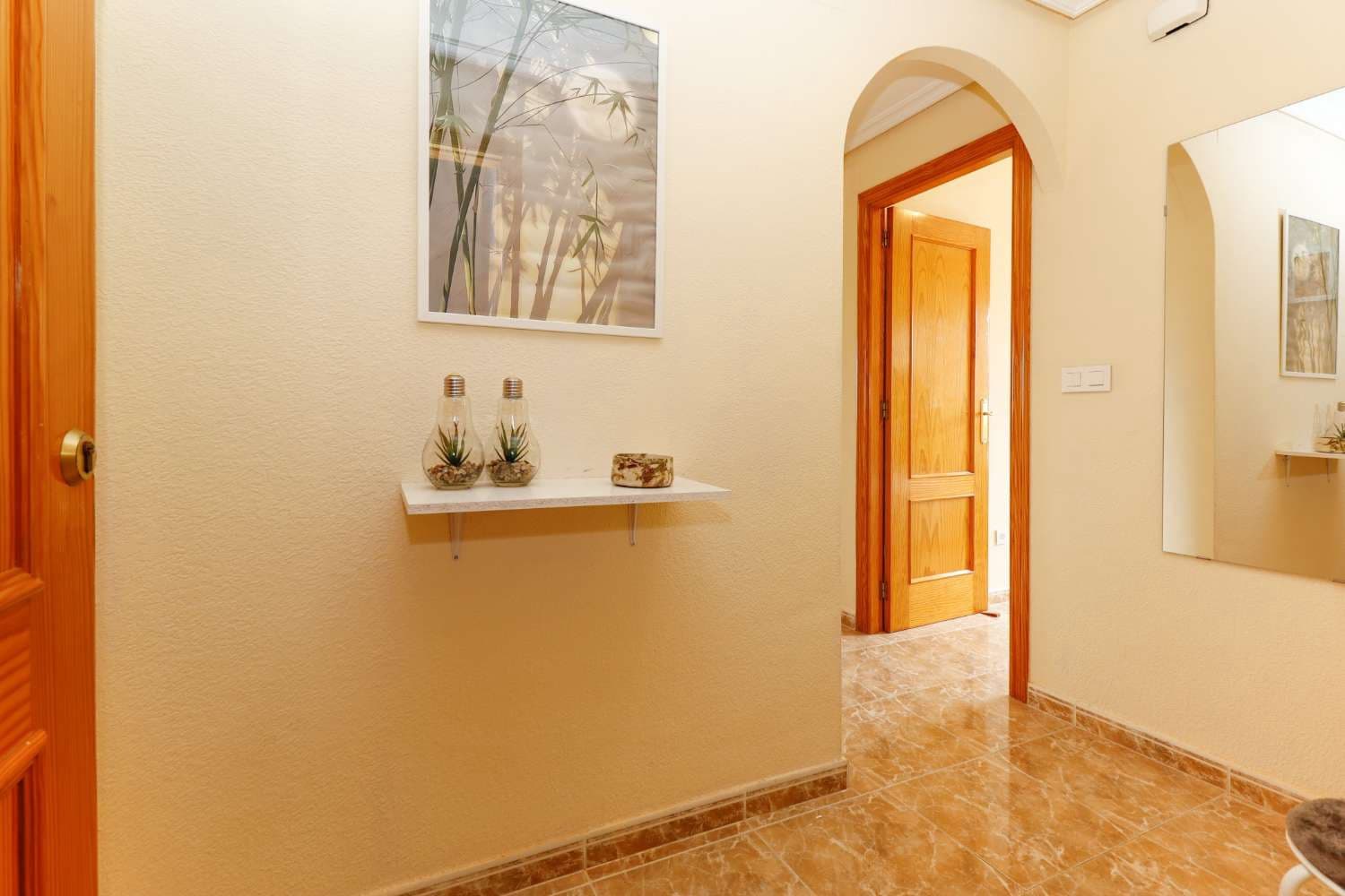 2 chambre Appartement à vendre à Torrevieja avec piscine garage - 153 000 € (Ref: 9312498)