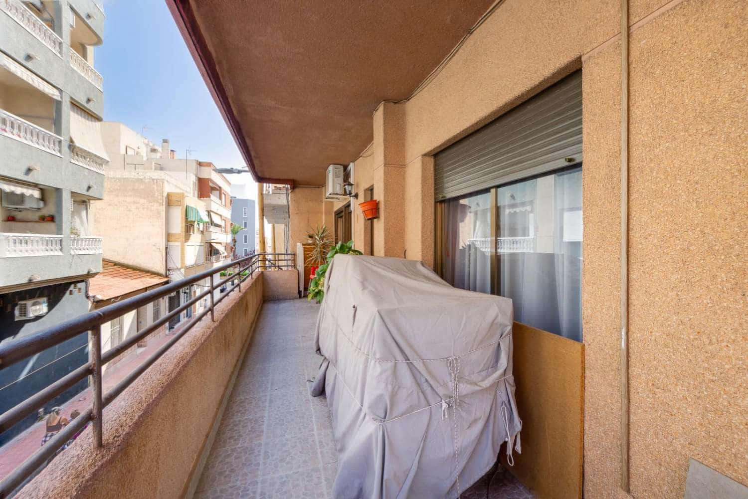 5 soveværelse Lejlighed til salg i Torrevieja - € 249.969 (Ref: 9326114)