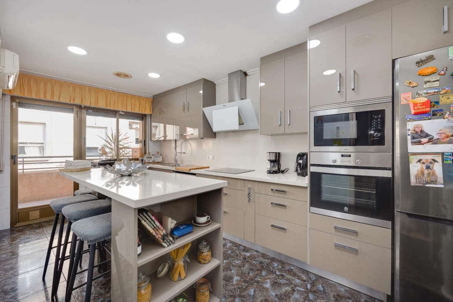 5 soveværelse Lejlighed til salg i Torrevieja - € 249.969 (Ref: 9326114)