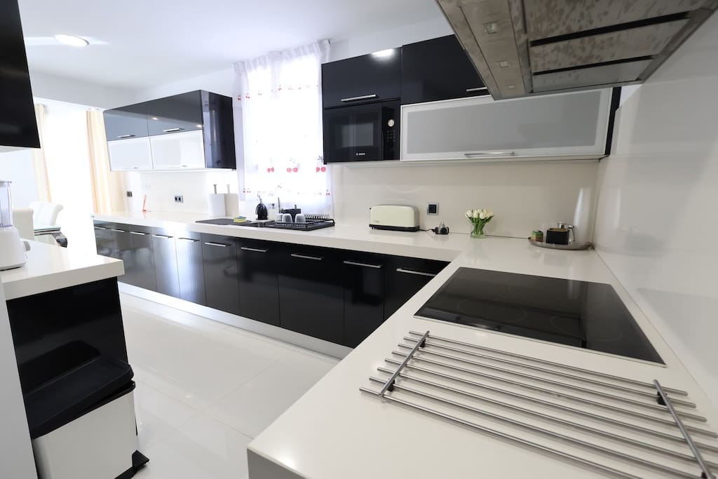 4 camera da letto Villa in vendita in Cabo Roig con piscina garage - 1.190.000 € (Rif: 9326116)