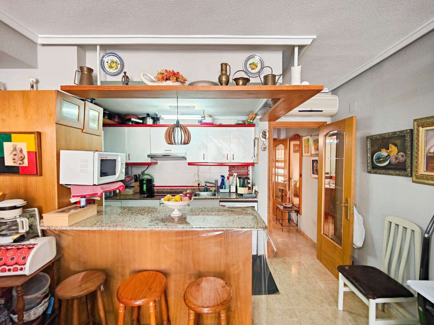 3 sypialnia Penthouse na sprzedaż w Torrevieja z garażem - 230 000 € (Ref: 9330273)