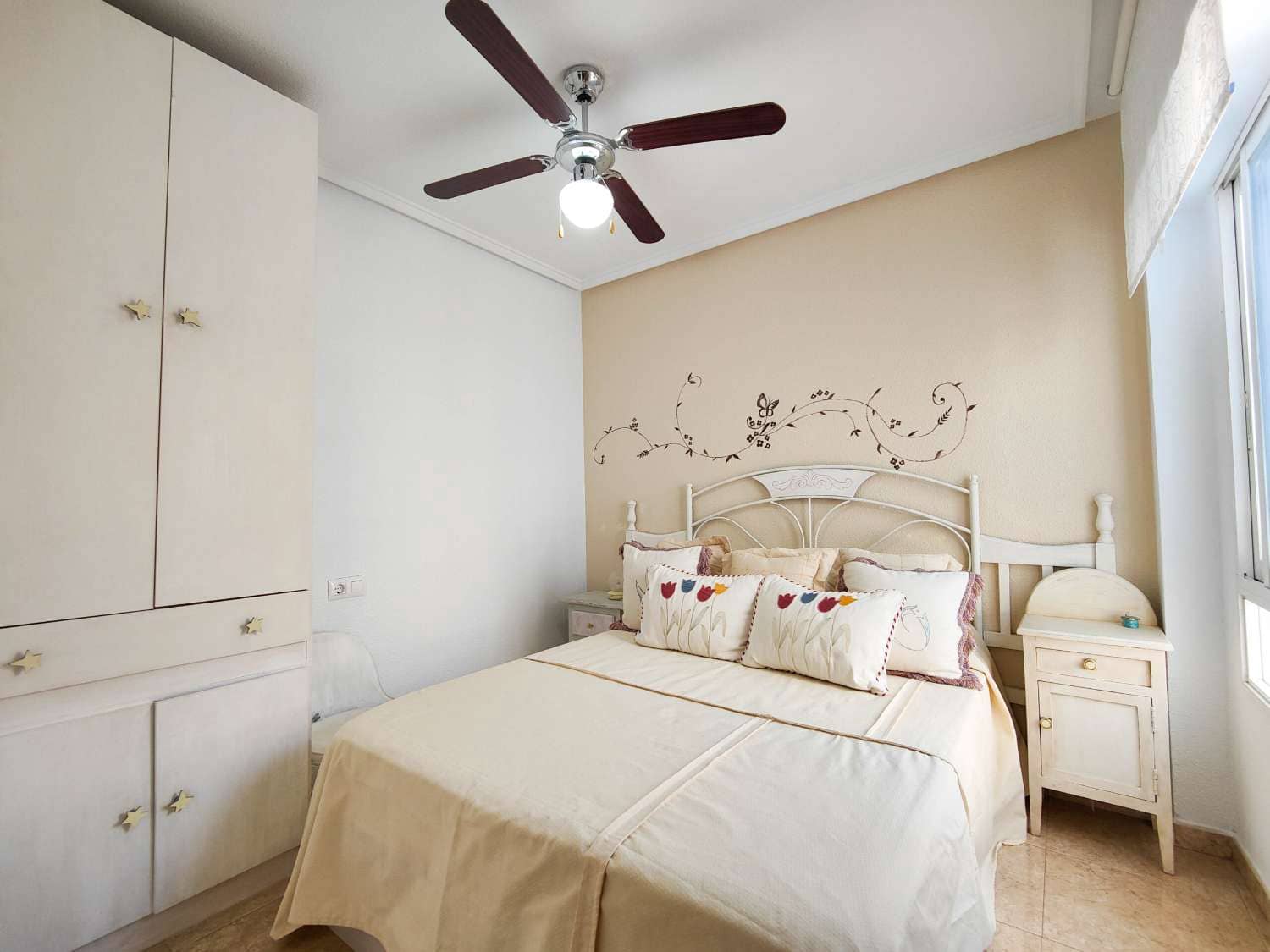 3 sypialnia Penthouse na sprzedaż w Torrevieja z garażem - 230 000 € (Ref: 9330273)