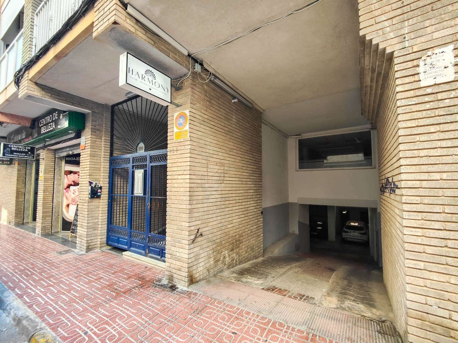 3 sypialnia Penthouse na sprzedaż w Torrevieja z garażem - 230 000 € (Ref: 9330273)