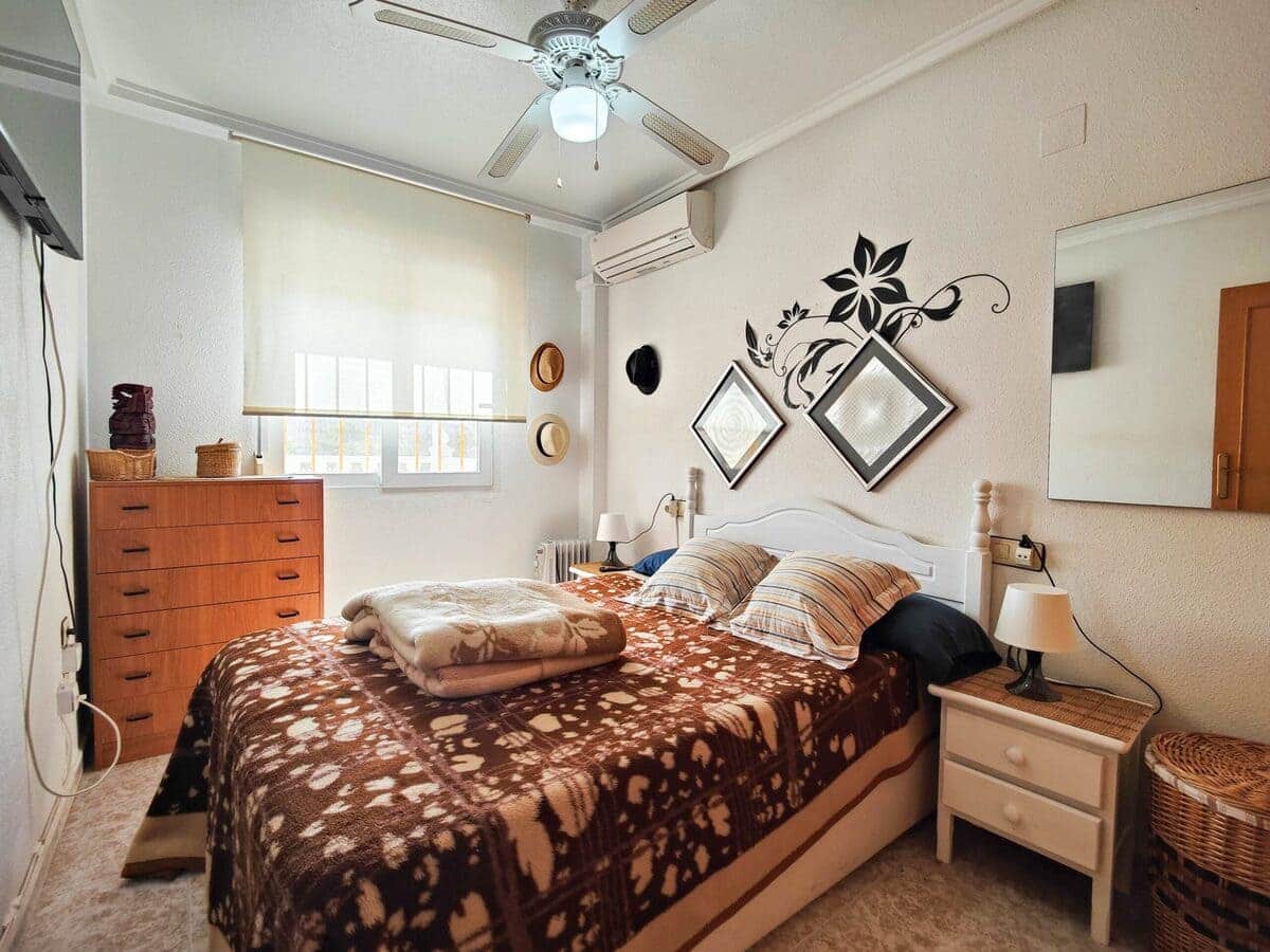 3 sypialnia Apartament na sprzedaż w Torrevieja z basenem - 159 900 € (Ref: 9330274)