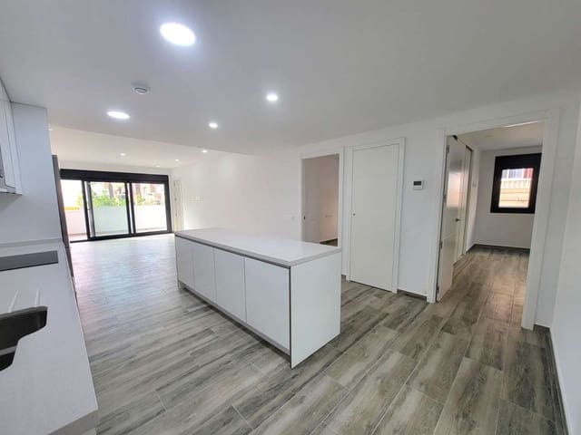 3 soveværelse Lejlighed til salg i Centro, Torrevieja med swimmingpool garage - € 375.000 (Ref: 9344472)