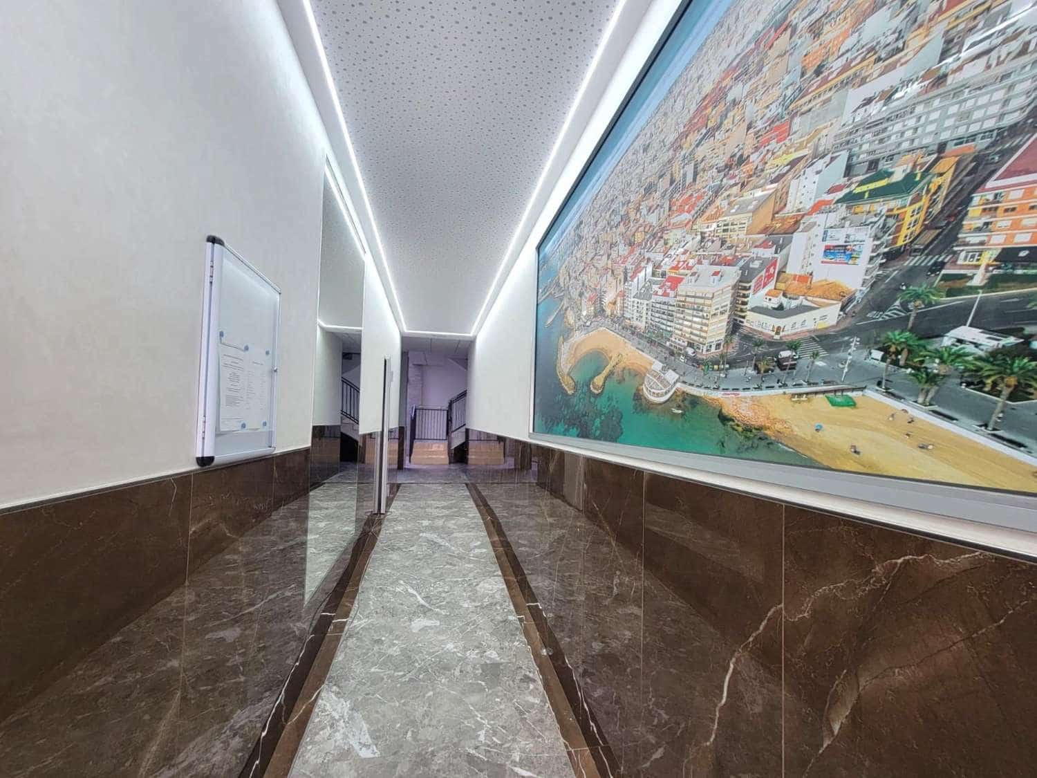 3 camera da letto Appartamento in vendita in Torrevieja con piscina garage - 375.000 € (Rif: 9344472)