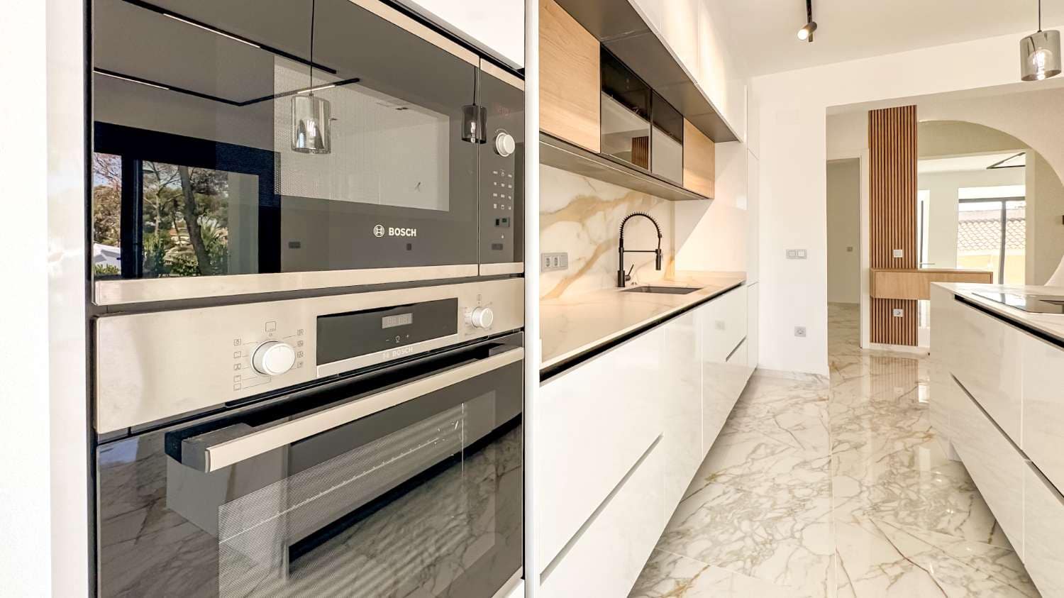 4 camera da letto Villa in vendita in Torrevieja con piscina - 990.000 € (Rif: 9349151)