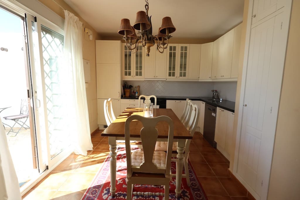 3 soverom Rekkehus til salgs i Campoamor med svømmebasseng garasje - € 330 000 (Ref: 9353254)