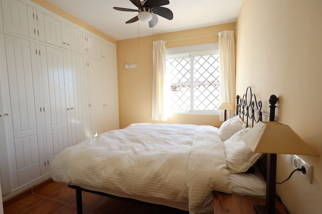 3 soverom Rekkehus til salgs i Campoamor med svømmebasseng garasje - € 330 000 (Ref: 9353254)