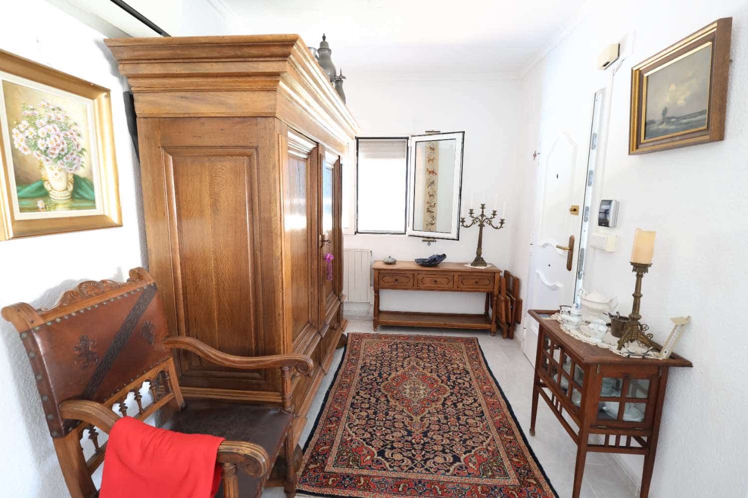 4 sypialnia Dom szeregowy na sprzedaż w Torrevieja z basenem garażem - 485 000 € (Ref: 9355582)