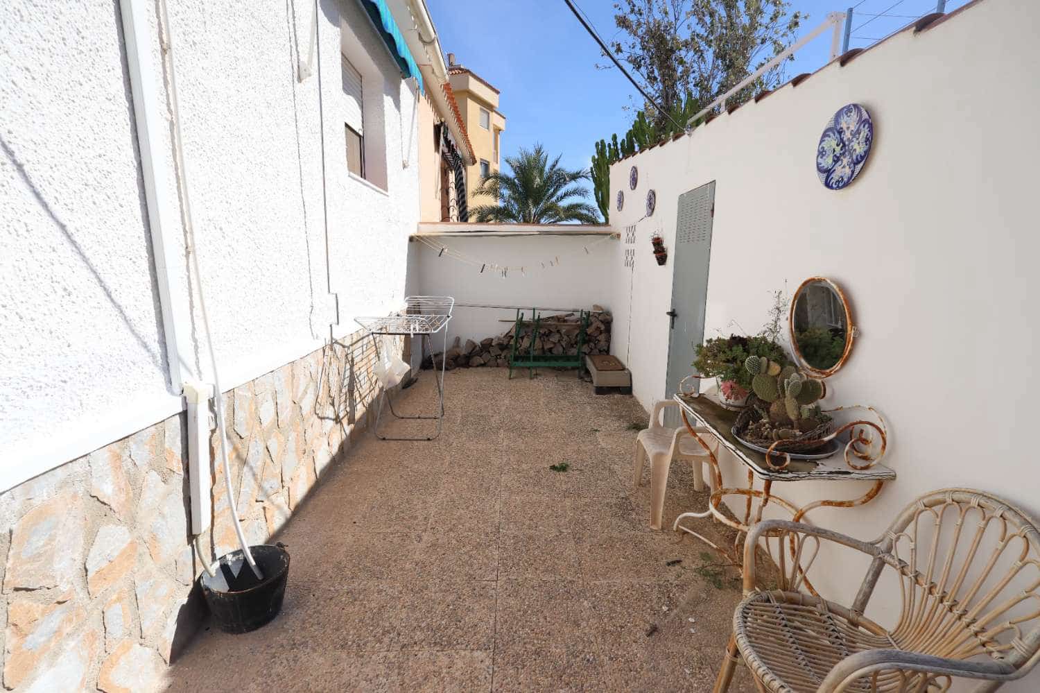 4 sypialnia Dom szeregowy na sprzedaż w Torrevieja z basenem garażem - 485 000 € (Ref: 9355582)