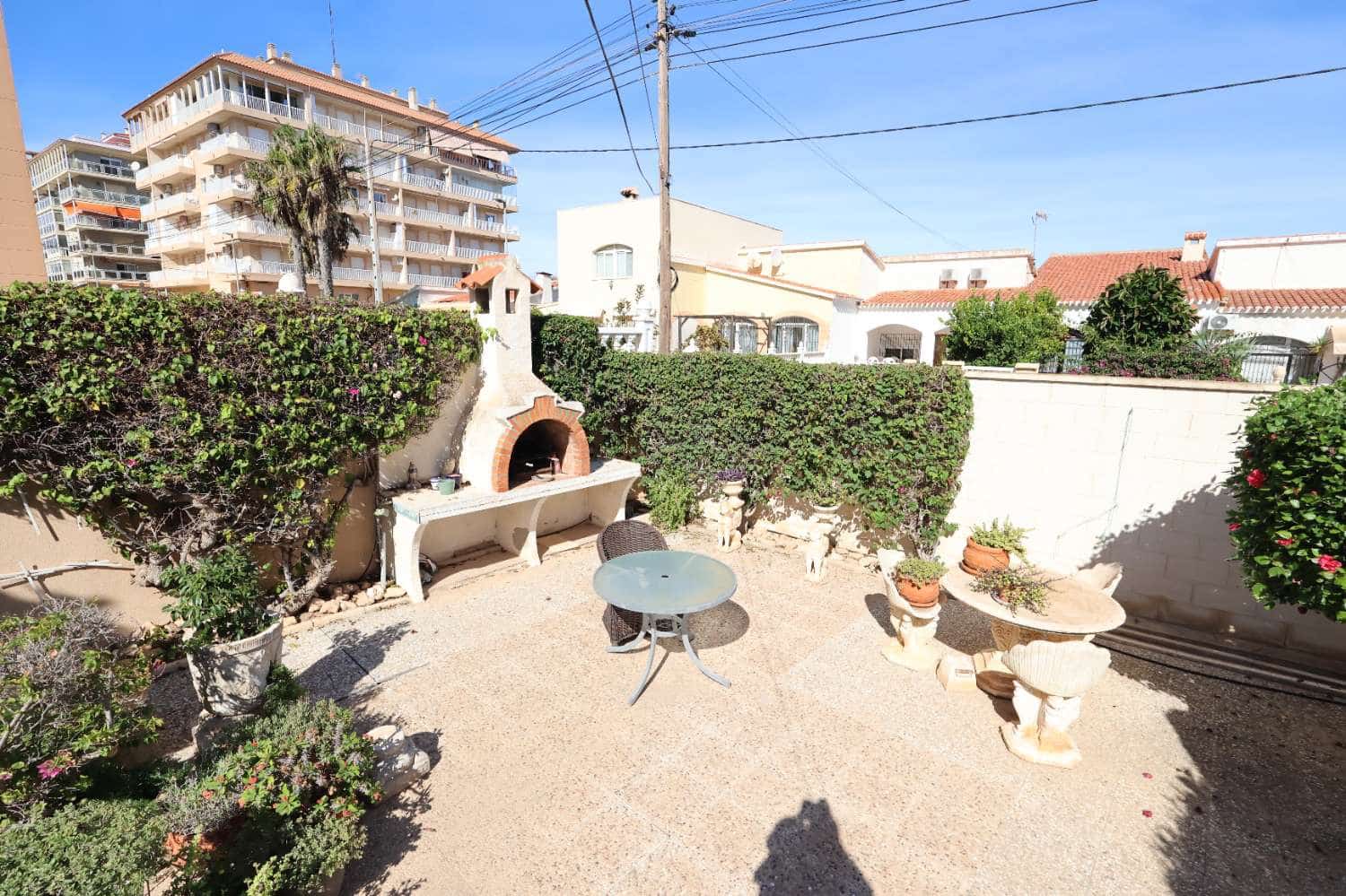 4 sypialnia Dom szeregowy na sprzedaż w Torrevieja z basenem garażem - 485 000 € (Ref: 9355582)
