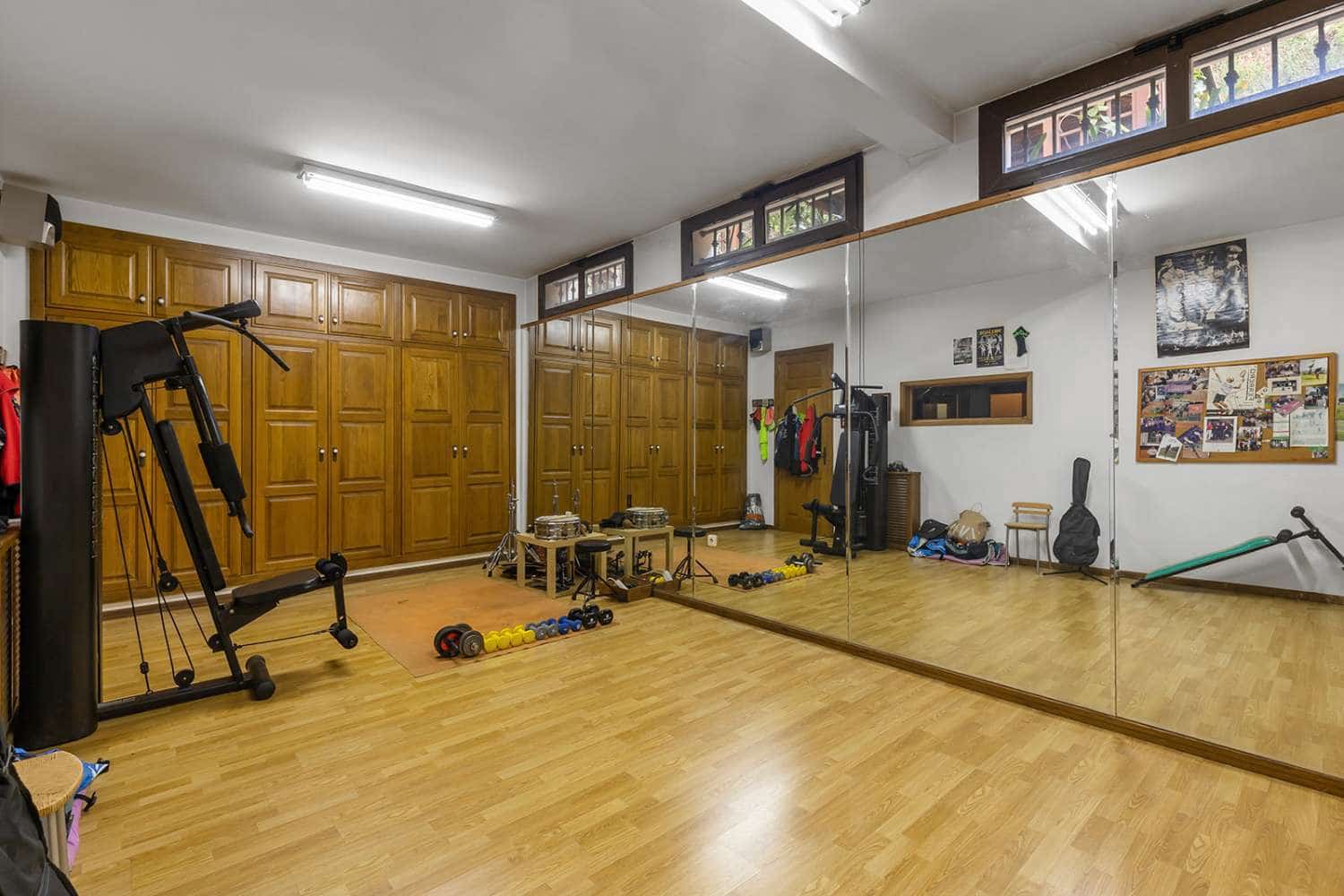 7 soveværelse Villa til salg i La Veleta med swimmingpool - € 2.490.000 (Ref: 9398257)