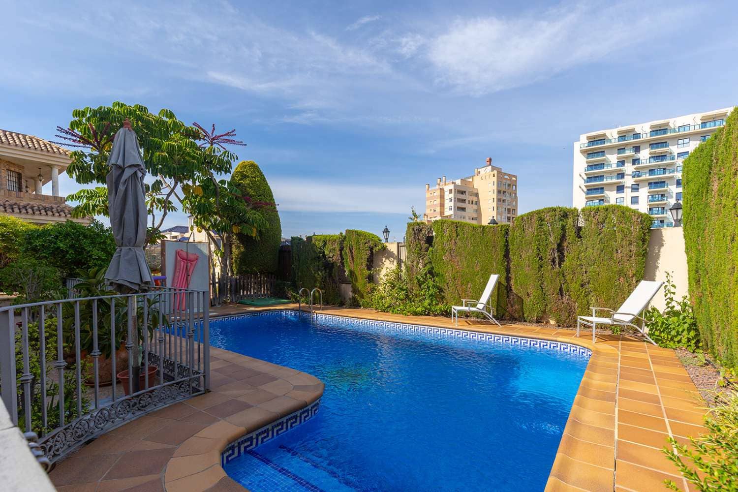 7 soveværelse Villa til salg i La Veleta med swimmingpool - € 2.490.000 (Ref: 9398257)