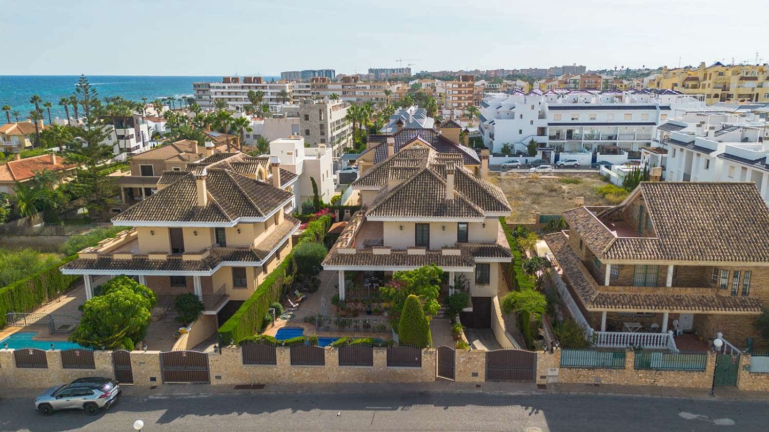 7 soveværelse Villa til salg i La Veleta med swimmingpool - € 2.490.000 (Ref: 9398257)