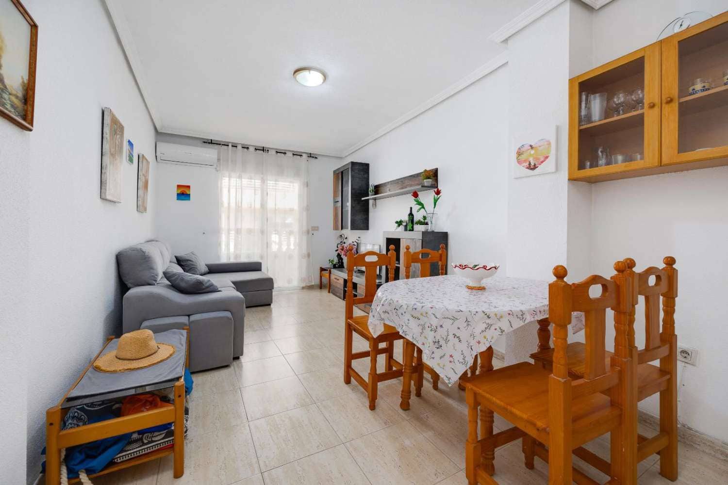 2 makuuhuone Huoneisto myytävänä paikassa Torrevieja - 135 000 € (Ref: 9426959)