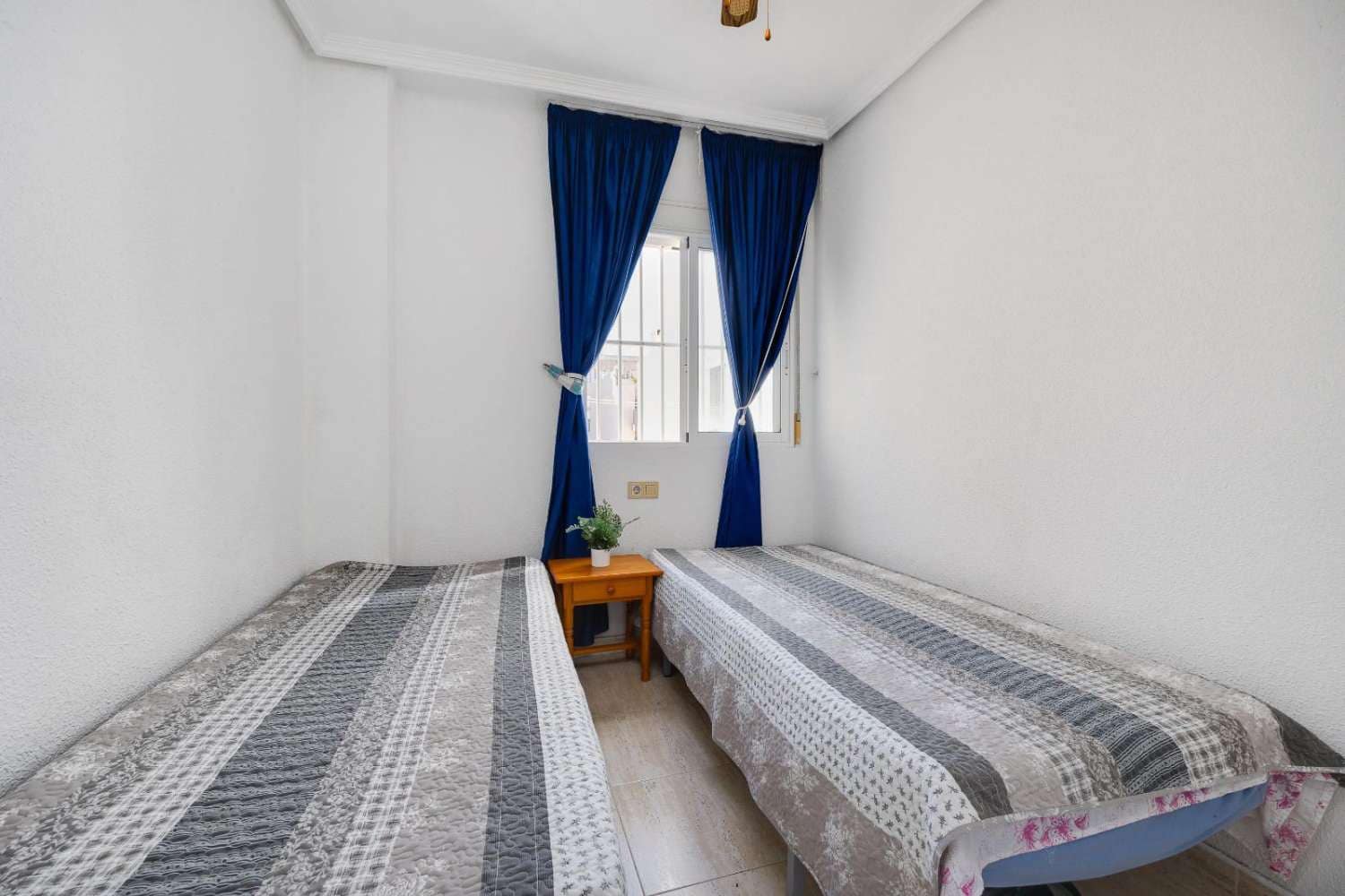 2 makuuhuone Huoneisto myytävänä paikassa Torrevieja - 135 000 € (Ref: 9426959)