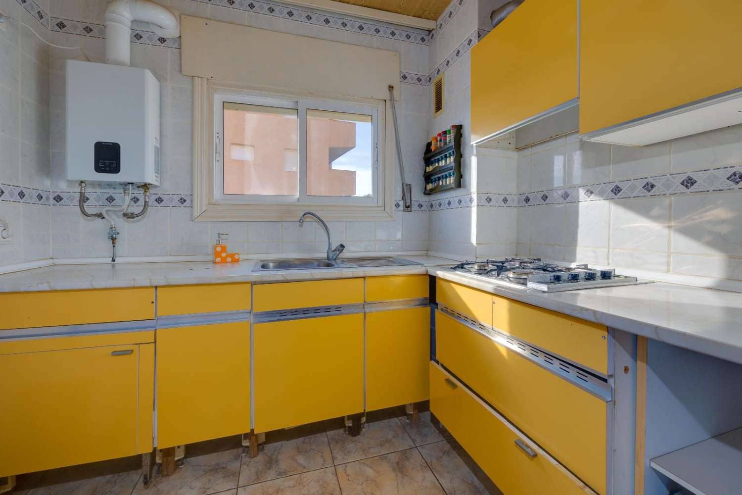 2 sypialnia Apartament na sprzedaż w Guardamar del Segura - 155 000 € (Ref: 9430834)