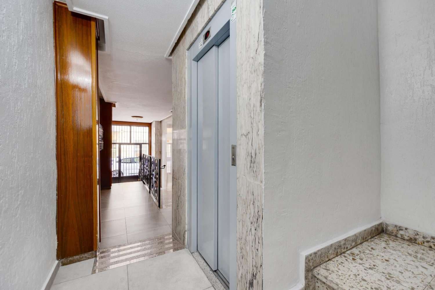 2 camera da letto Appartamento in vendita in Torrevieja - 179.569 € (Rif: 9430835)