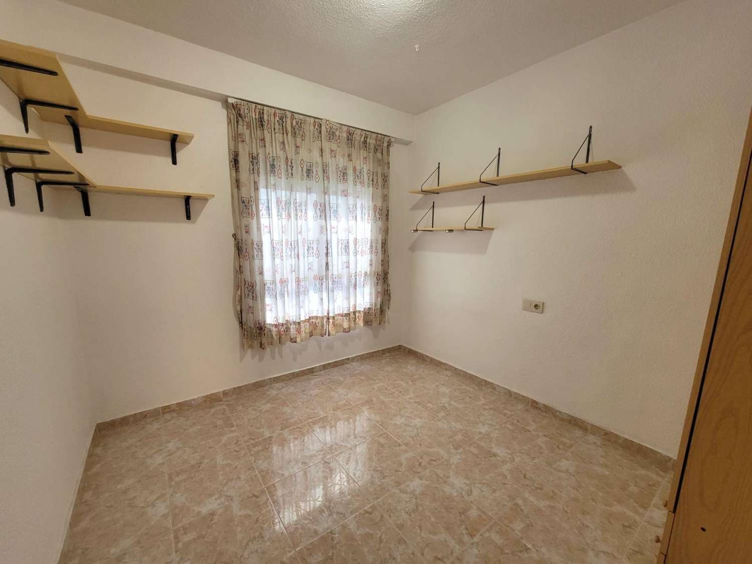 3 slaapkamer Appartement te koop in Torrevieja met garage - € 189.000 (Ref: 9433080)