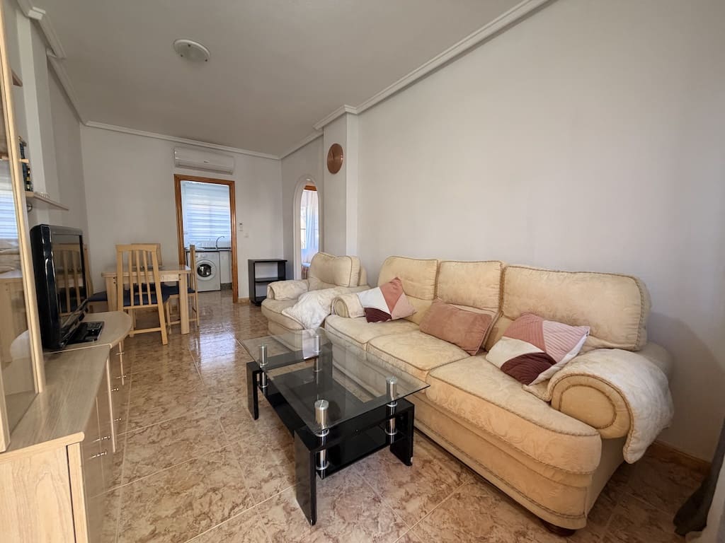 Apartamento de 2 habitaciones en Orihuela Costa en venta con piscina garaje - 154.000 € (Ref: 9455964)