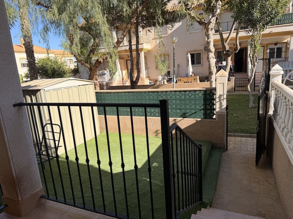 Apartamento de 2 habitaciones en Orihuela Costa en venta con piscina garaje - 154.000 € (Ref: 9455964)