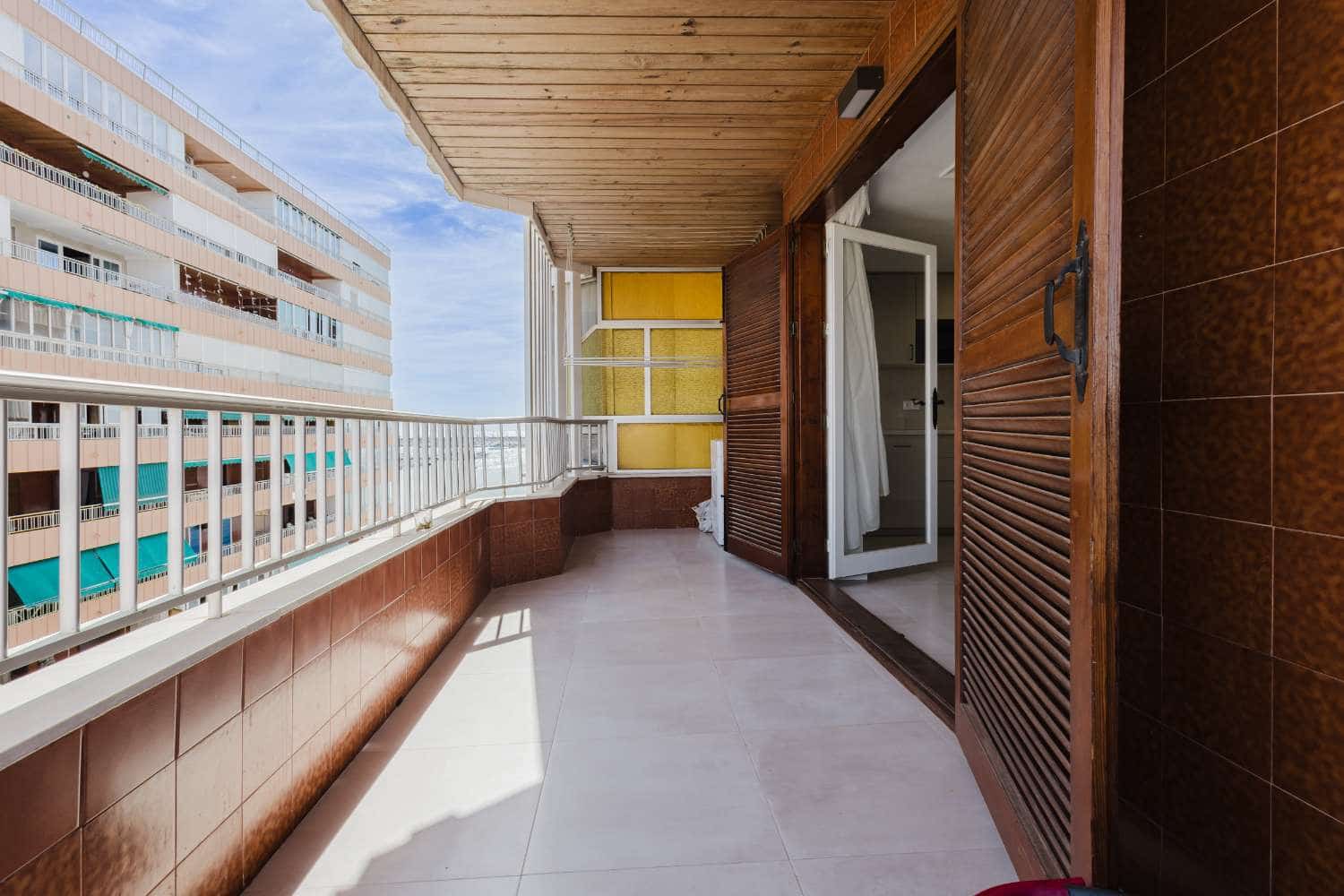 3 camera da letto Appartamento in vendita in Torrevieja con piscina - 235.000 € (Rif: 9461864)