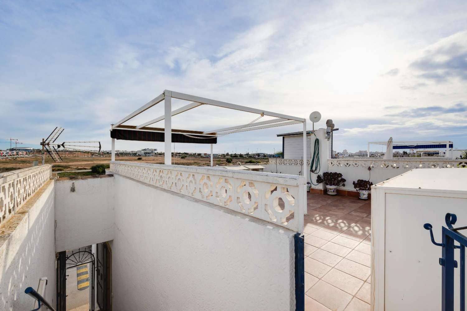 3 bedroom Apartment for sale in Torrevieja with pool - € 144,969 (Ref: 9470450)