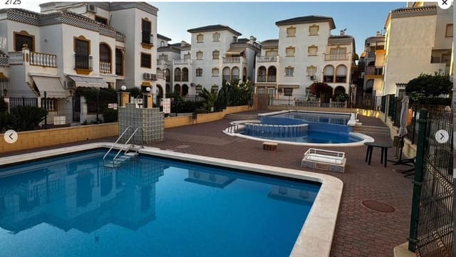 3 makuuhuone Kattohuoneisto myytävänä paikassa Cañada del Molino, Torrevieja mukana uima-altaan - 219 000 € (Ref: 9504059)