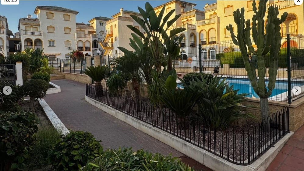 3 makuuhuone Kattohuoneisto myytävänä paikassa La Mata mukana uima-altaan - 219 000 € (Ref: 9504059)