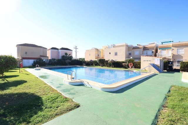 3 quarto Apartamento para venda em El Chaparral, Torrevieja com piscina - 139 000 € (Ref: 9508537)