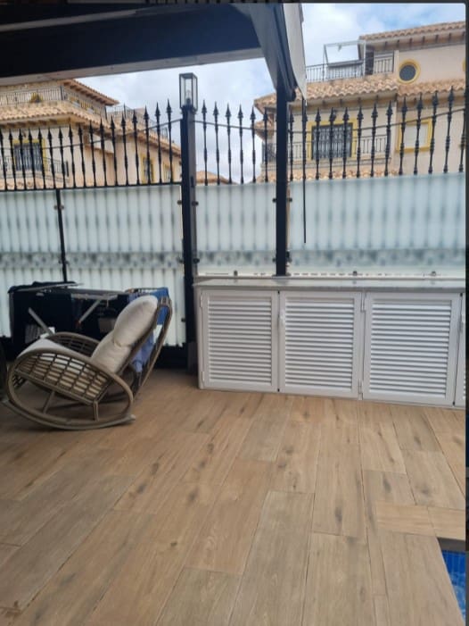 4 soveværelse Lejlighed til salg i Orihuela Costa med swimmingpool garage - € 359.000 (Ref: 9508540)