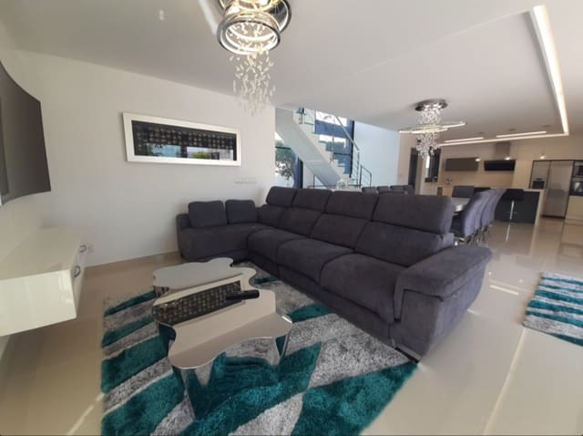 5 soverom Villa til salgs i San Miguel de Salinas med svømmebasseng - € 849 000 (Ref: 9508541)