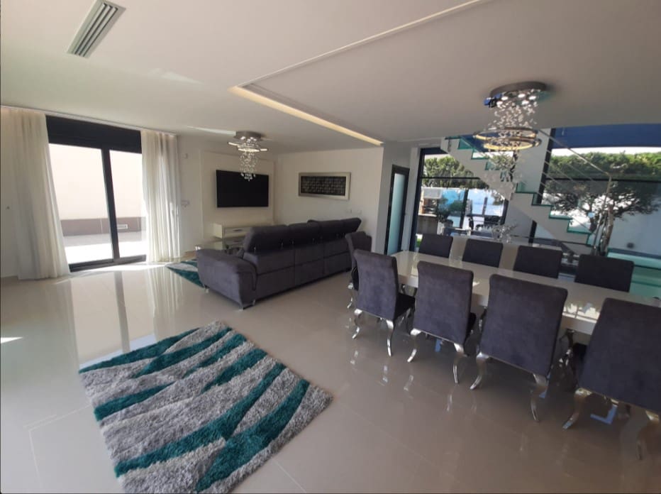 5 soverom Villa til salgs i San Miguel de Salinas med svømmebasseng - € 849 000 (Ref: 9508541)