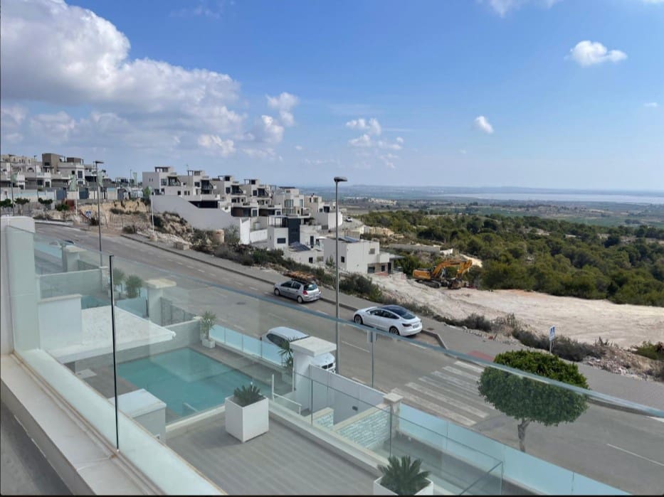 5 soverom Villa til salgs i San Miguel de Salinas med svømmebasseng - € 849 000 (Ref: 9508541)