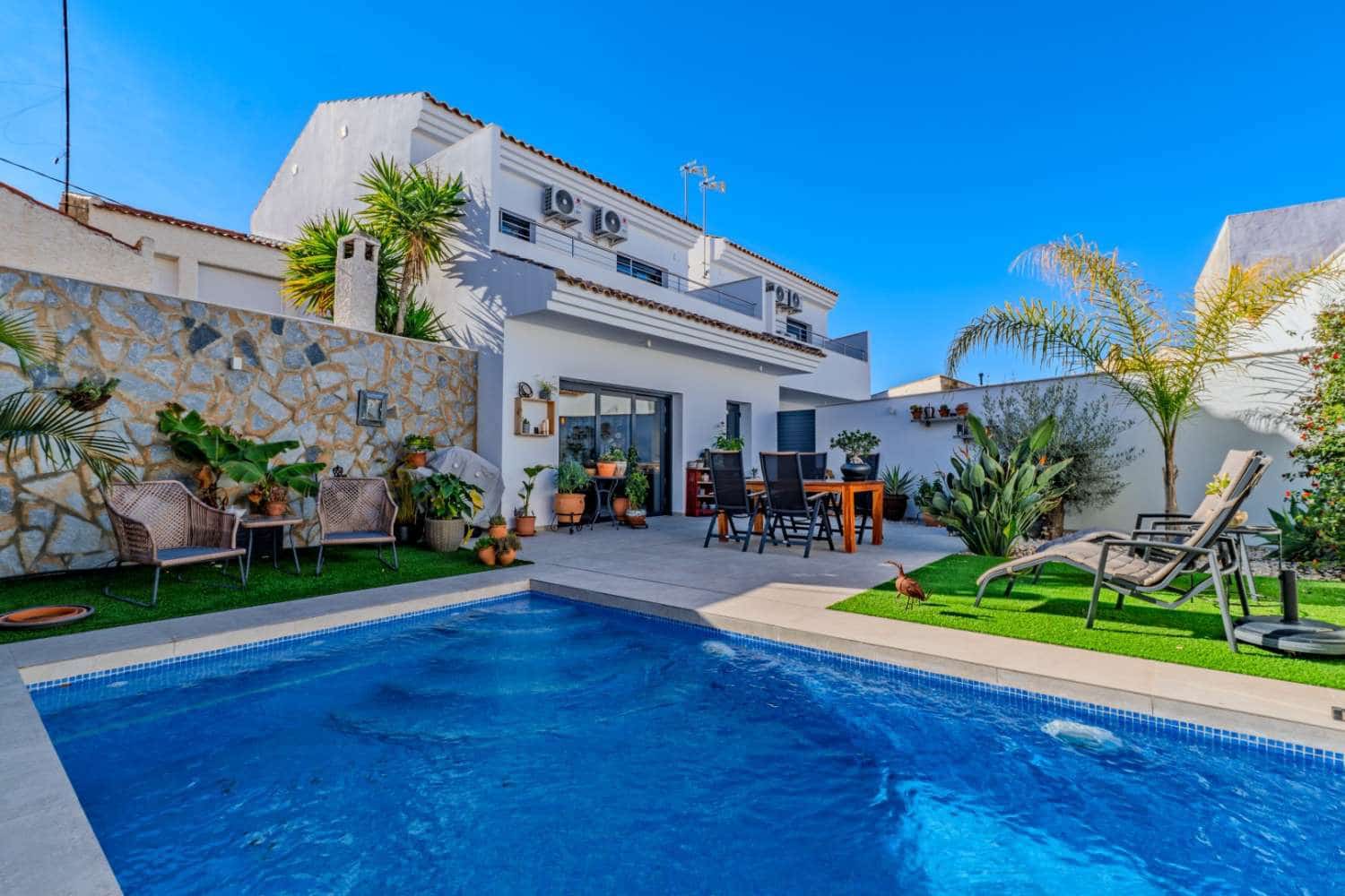 3 bedroom Villa for sale in Lo Pagan with pool garage - € 425,000 (Ref: 9512105)