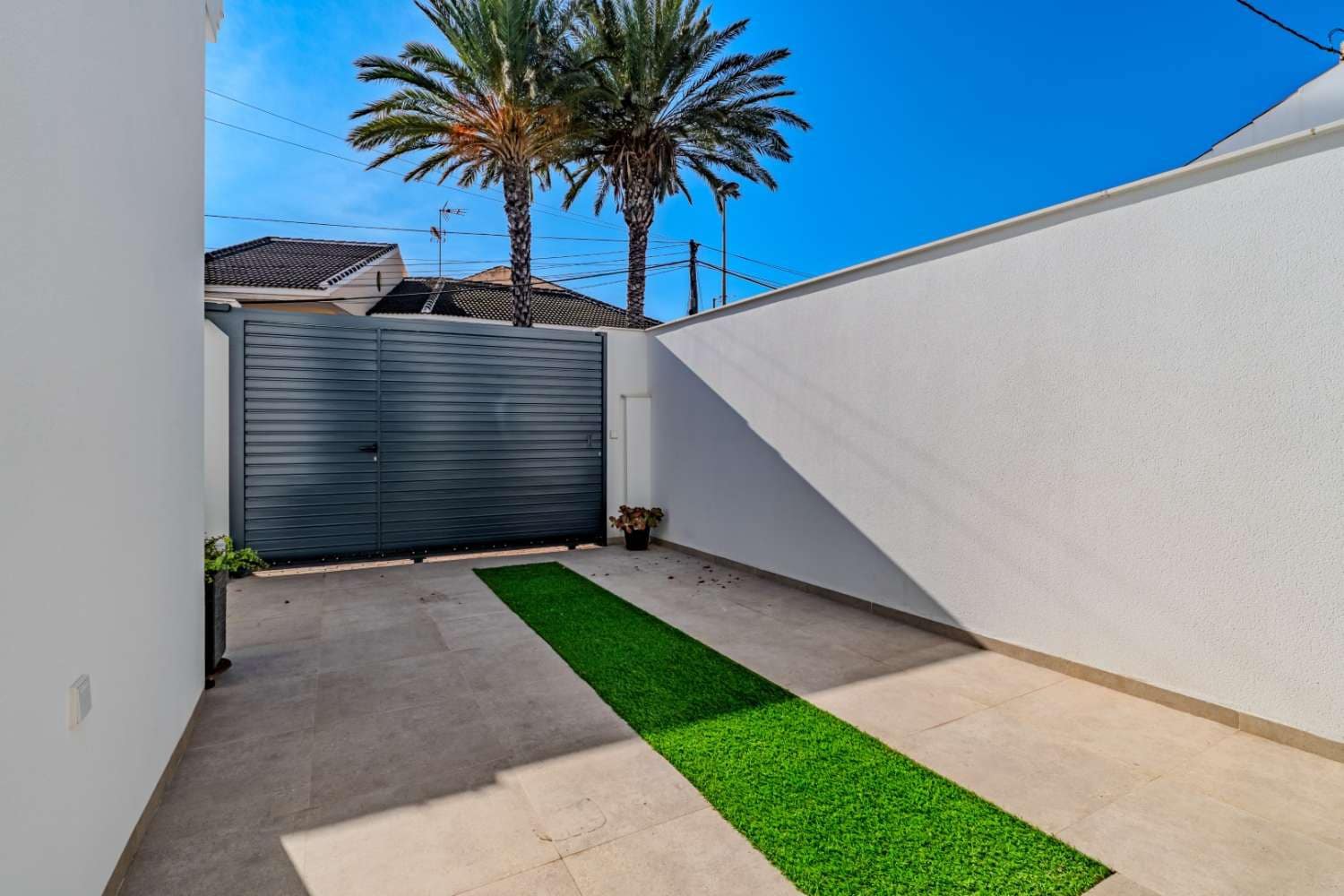 3 bedroom Villa for sale in Lo Pagan with pool garage - € 425,000 (Ref: 9512105)