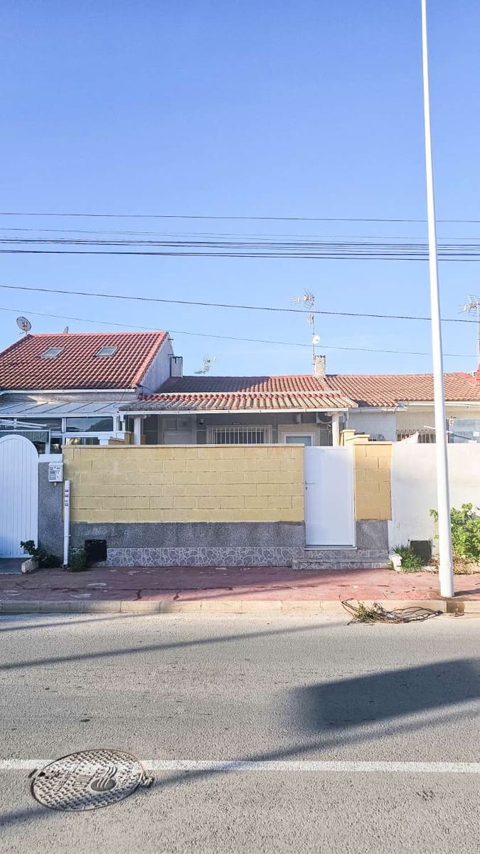 2 makuuhuone Bungalow myytävänä paikassa Torrevieja - 133 000 € (Ref: 9518584)