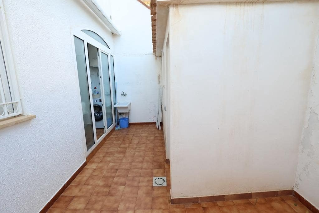 2 slaapkamer Appartement te koop in Orihuela Costa met zwembad - € 300.000 (Ref: 9518585)