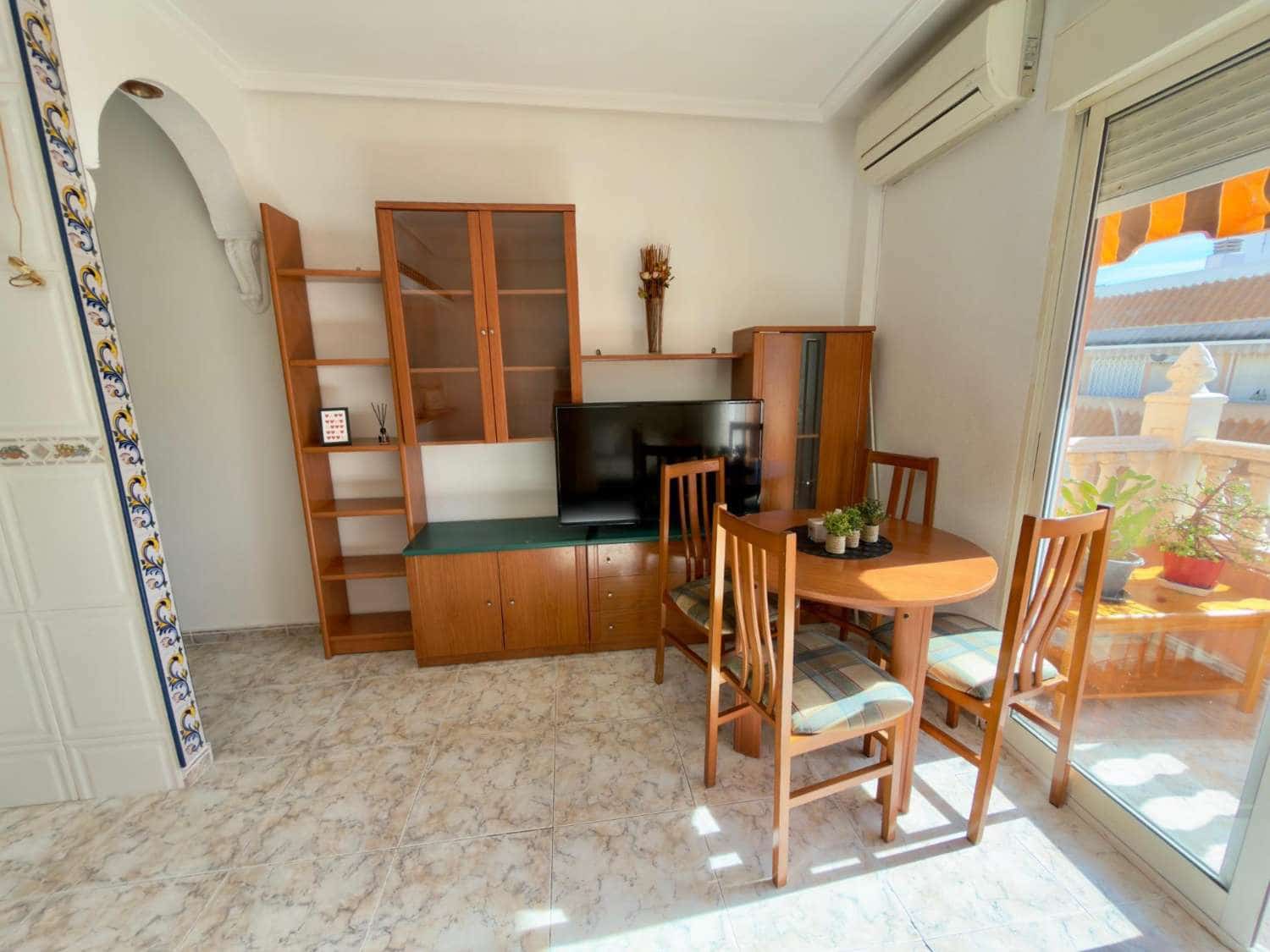 1 bedroom Apartment for sale in Torrevieja - € 109,900 (Ref: 9524059)