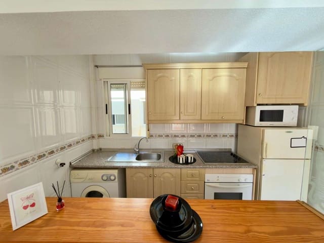 1 bedroom Apartment for sale in Centro, Torrevieja - € 109,900 (Ref: 9524059)