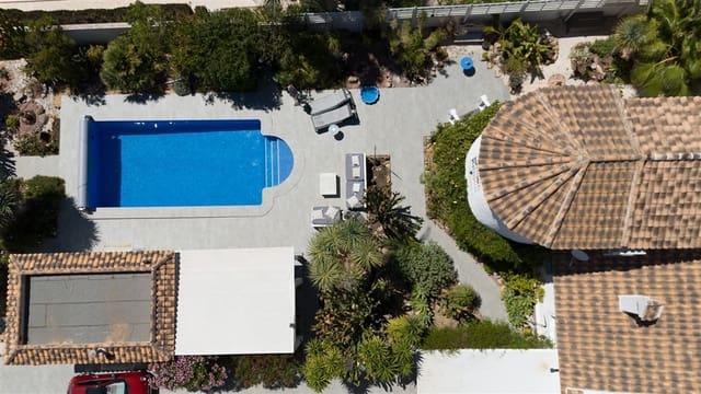 4 soverom Villa til salgs i El Chaparral, Torrevieja med svømmebasseng - € 495 000 (Ref: 9527192)