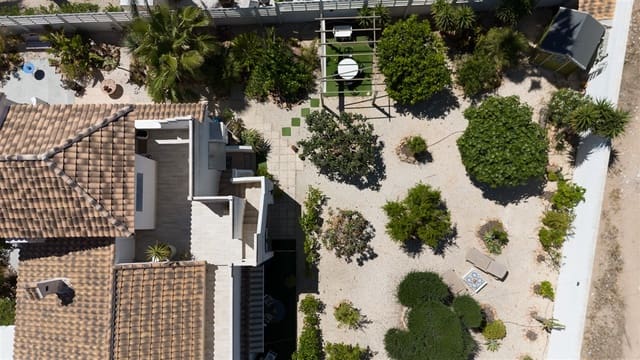 4 soverom Villa til salgs i El Chaparral, Torrevieja med svømmebasseng - € 495 000 (Ref: 9527192)