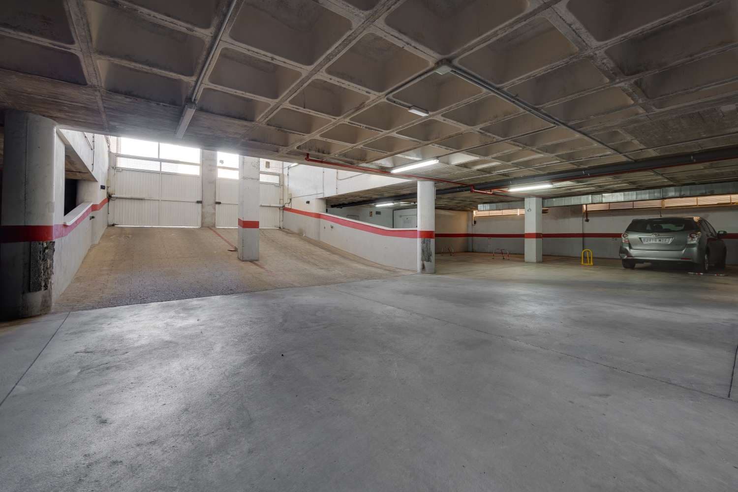 2 makuuhuone Huoneisto myytävänä paikassa Torrevieja mukana uima-altaan 
autotalli - 134 990 € (Ref: 9530135)