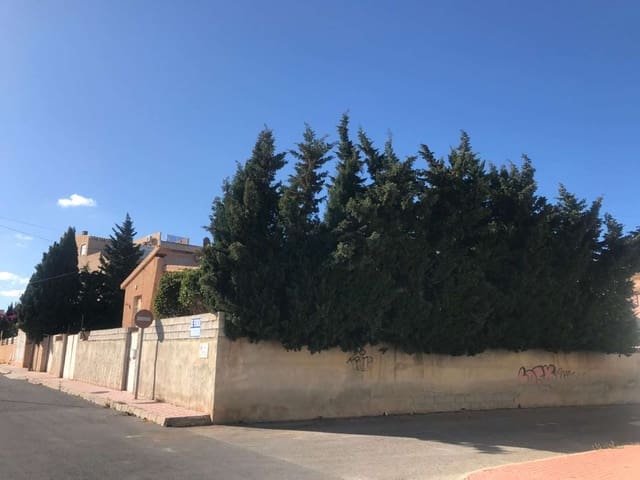 3 sypialnia Willa na sprzedaż w Los Frutales, Torrevieja z basenem garażem - 520 000 € (Ref: 9533417)