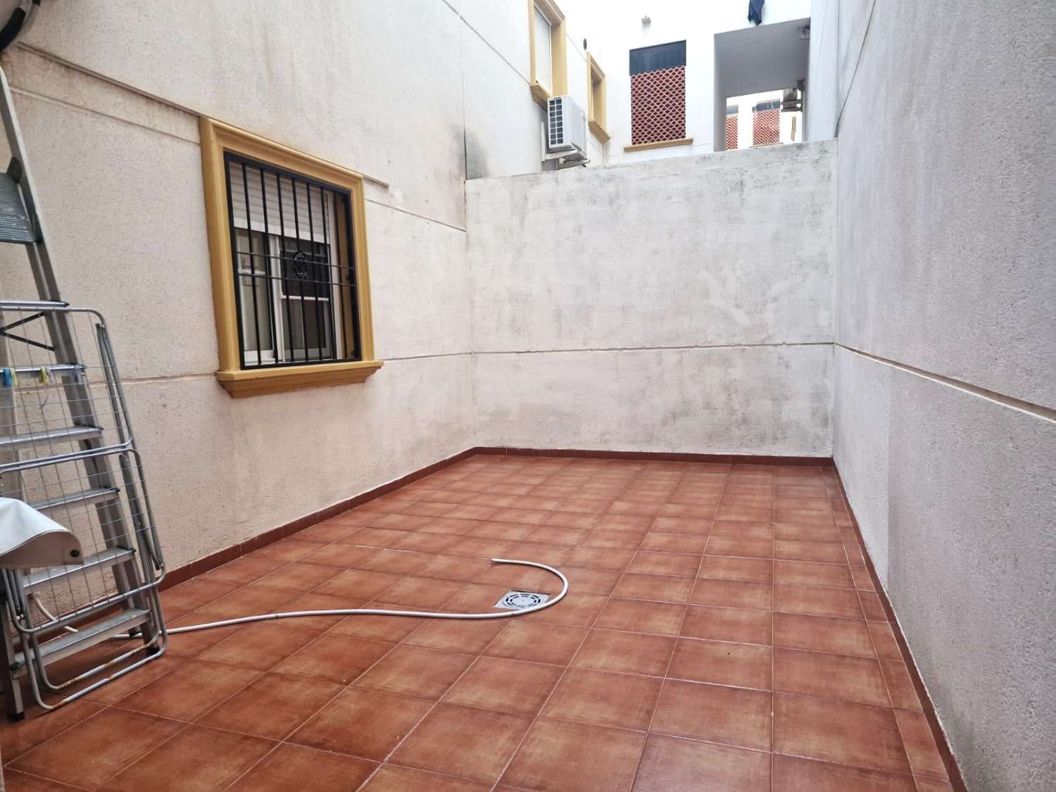 2 makuuhuone Huoneisto myytävänä paikassa Los Dolses mukana uima-altaan - 159 000 € (Ref: 9533418)